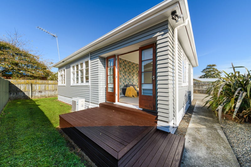 25A Robinson Crescent, Westbrook, Palmerston North - Carousel 1