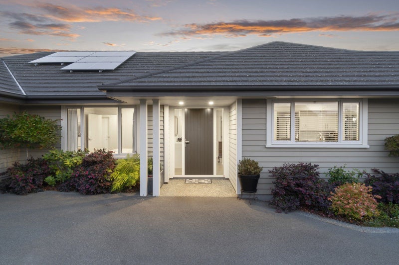 42 Westpark Drive, Burnside, Christchurch - Carousel 2