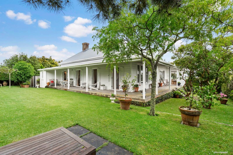 8 Bentleigh Avenue, New Windsor, Auckland - Carousel 1