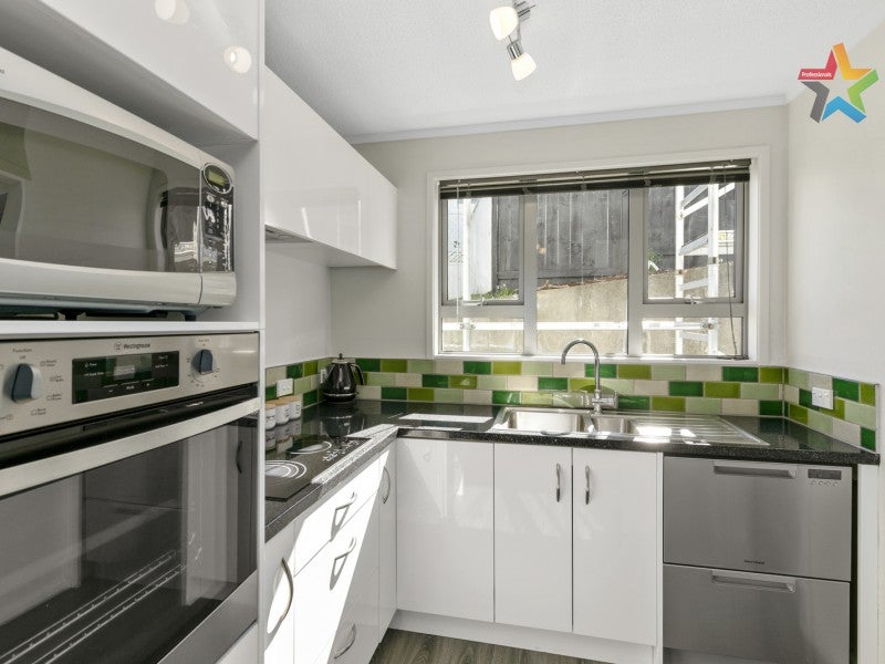 43A Cypress Drive, Maungaraki, Lower Hutt - Carousel 2