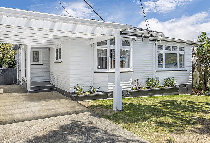 36 Izard Road, Khandallah, Wellington - Carousel 1