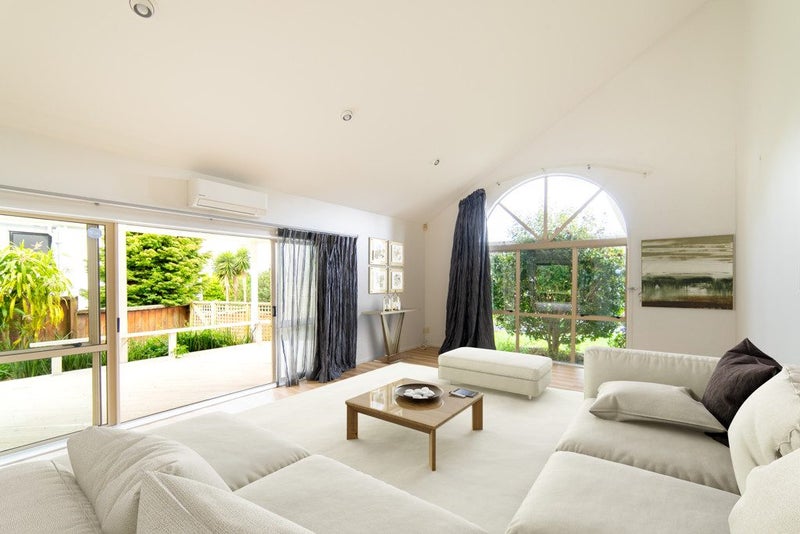 11 Bushlands Park Drive, Albany, Auckland - Carousel 2