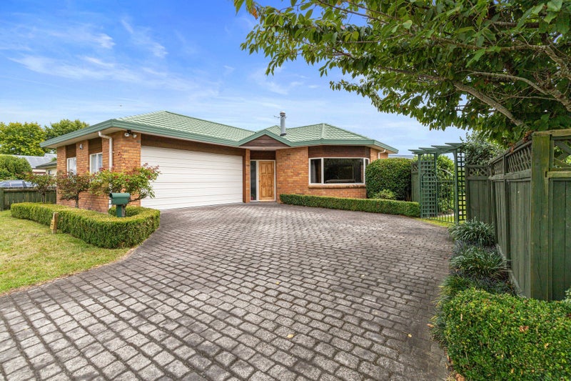 31 Cate Road, Rototuna North, Hamilton - Carousel 1