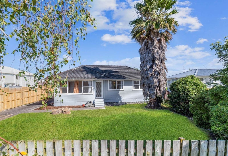 14 Tairere Crescent, Rosehill, Papakura - Carousel 12