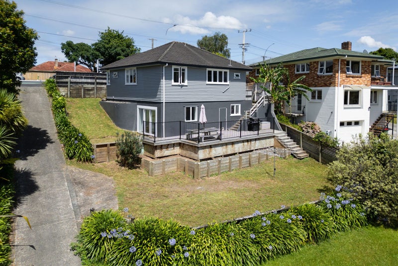 199 Cambridge Road, Hillcrest, Hamilton - Carousel 1