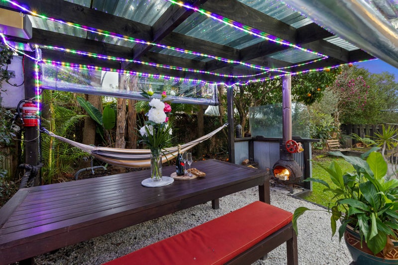 1/6 Albatross Road, Red Beach, Whangaparāoa - Carousel 2