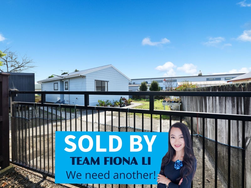 1/31 Pomaria Road, Henderson, Auckland - Carousel 1