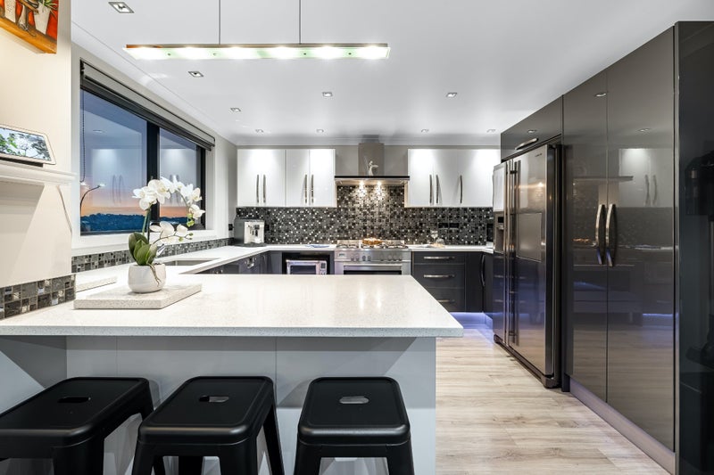 53 Spyglass Lane, Whitby, Porirua - Carousel 1