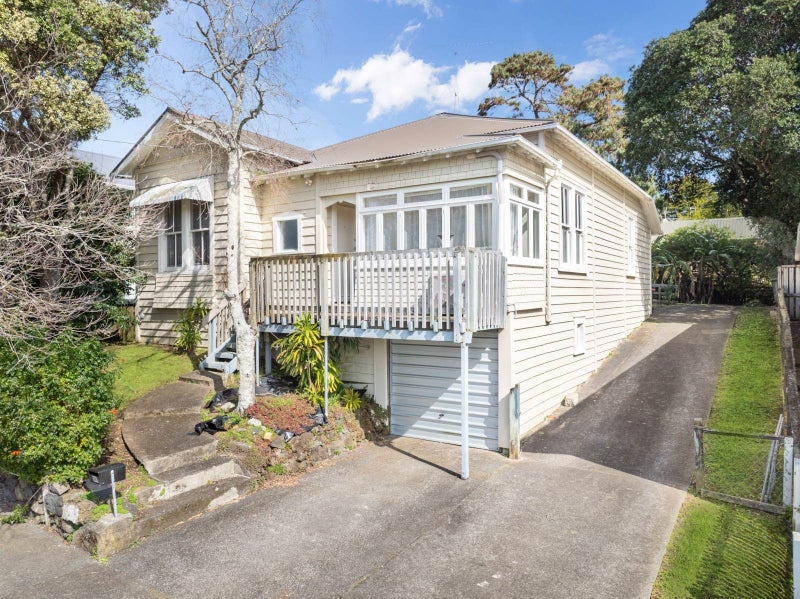 36 Malvern Road, Morningside, Auckland - Carousel 1