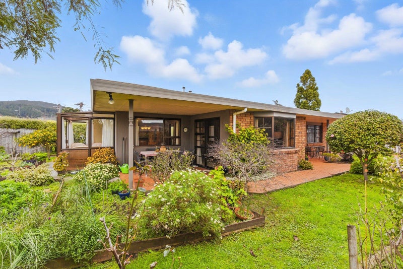 48 Kapiti Road, Paraparaumu, Paraparaumu - Carousel 2