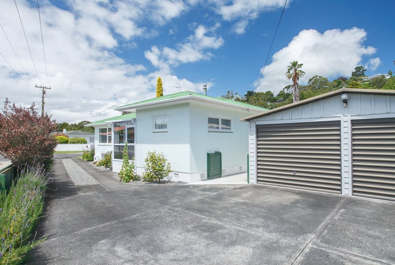 9 Glandwr Crescent, Whanganui East, Whanganui - Carousel 2