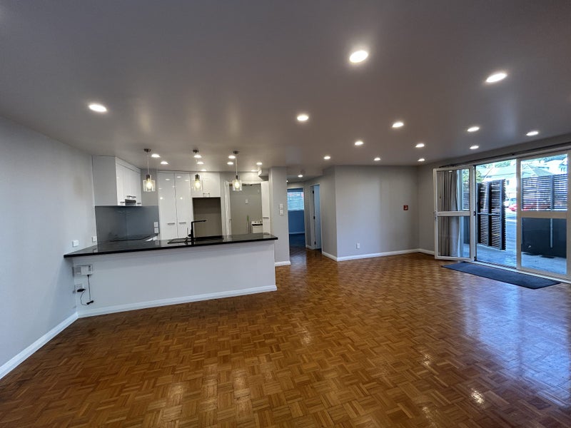 45 Ellice Street, Mount Victoria, Wellington - Carousel 17