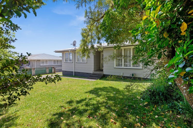 84 Wrantage Street, Westown, New Plymouth - Carousel 1