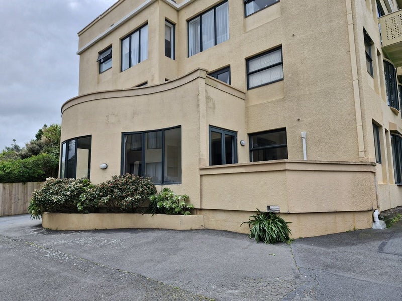 566H Adelaide Road, Berhampore, Wellington - Carousel 11