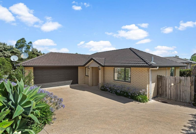 3 Ohau Court, Fairview Heights, Auckland - Carousel 1