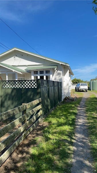 13 Awatoto Road, Napier - Carousel 1
