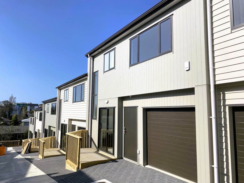 55A Drake Street, Howick, Auckland - Carousel 1