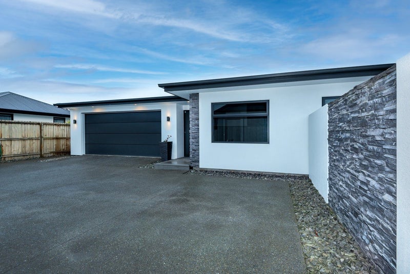 14 Blue Gum Place, New Brighton, Christchurch - Carousel 2