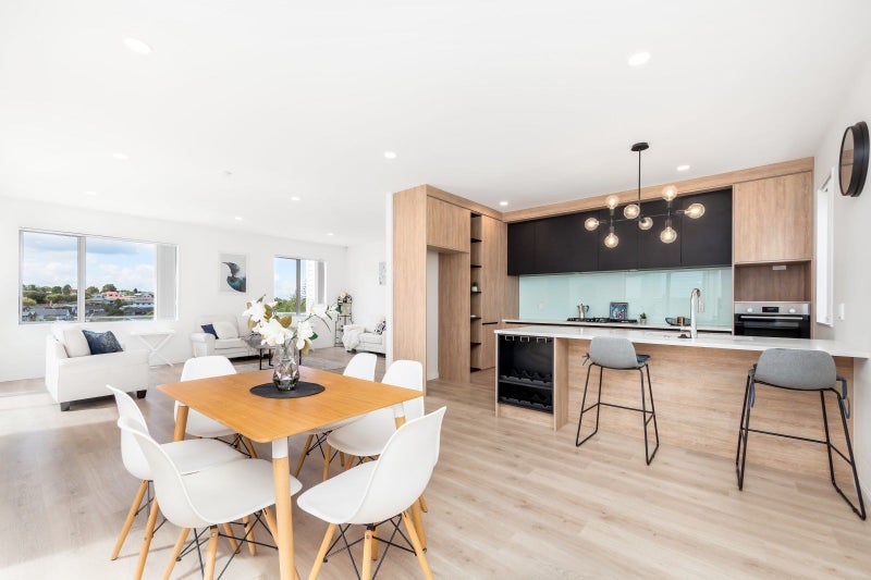 3 Dreaver Way, Sunnynook, Auckland - Carousel 2