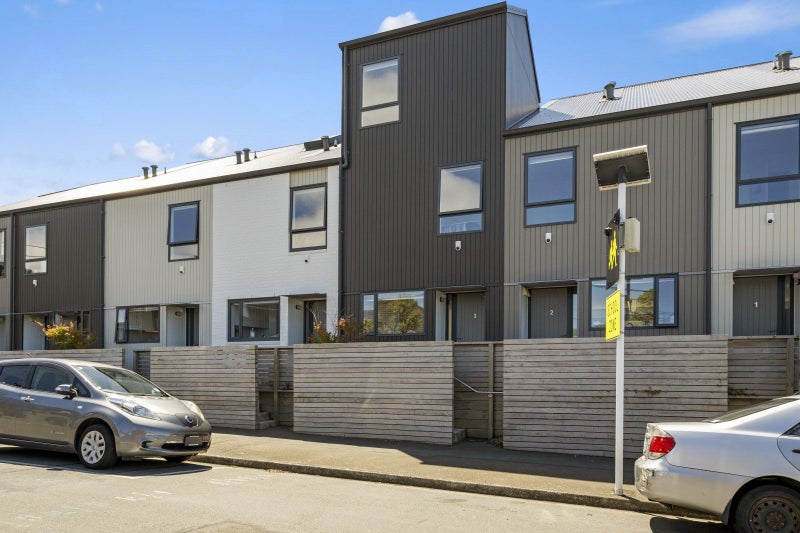 3/124 BRITOMART ST, Berhampore, Wellignton - Carousel 1