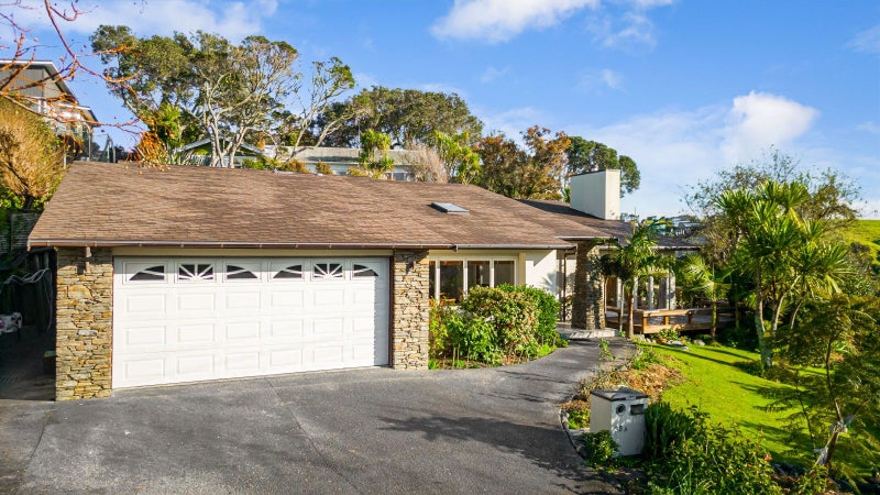 28A Long Bay Drive, Torbay, Auckland - Carousel 1