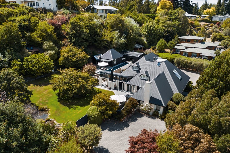 28 Upton Street, Wanaka - Carousel 2