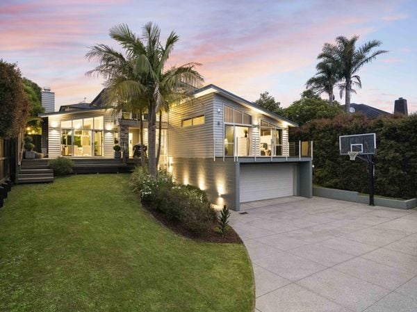 9 Saint Maroun Rise, The Gardens, Auckland - Carousel 1