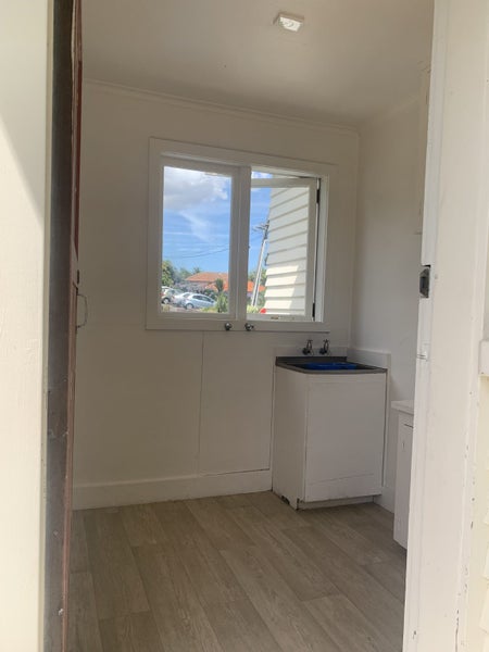 14A Patteson Avenue, Mission Bay, Auckland - Carousel 2