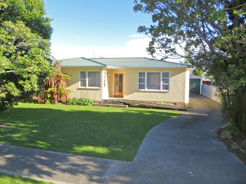 12 Pitama Road, Awapuni, Palmerston North - Carousel 1