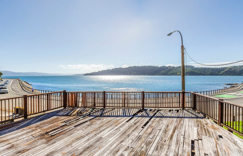 212 Evans Bay Parade, Hataitai, Wellington - Carousel 1