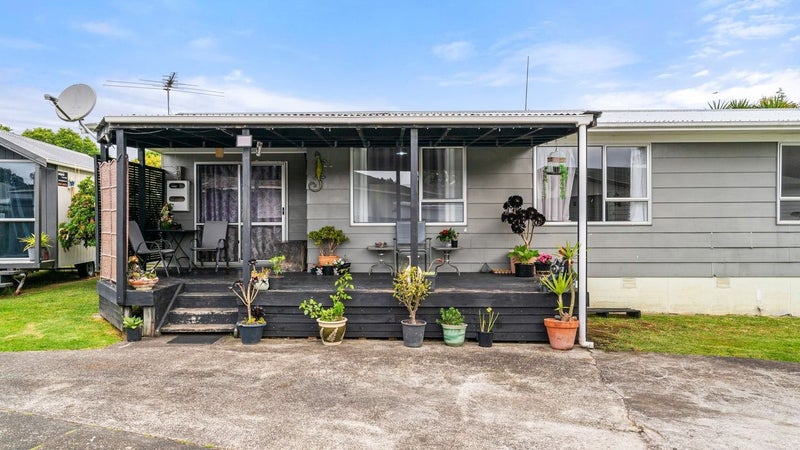 5 Citril Place, Red Hill, Papakura - Carousel 1