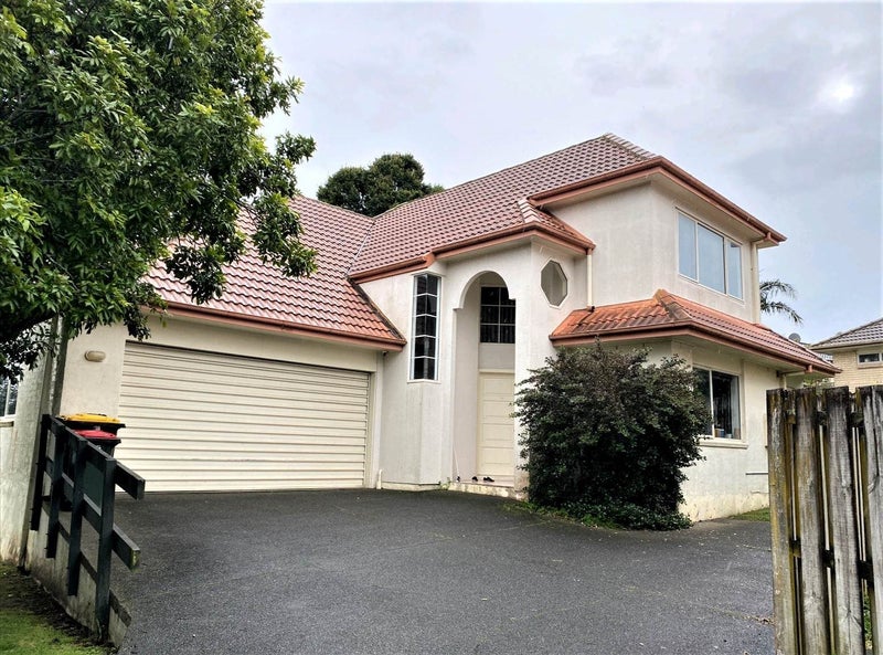 2/20 Belgate Place, Somerville, Manukau - Carousel 1