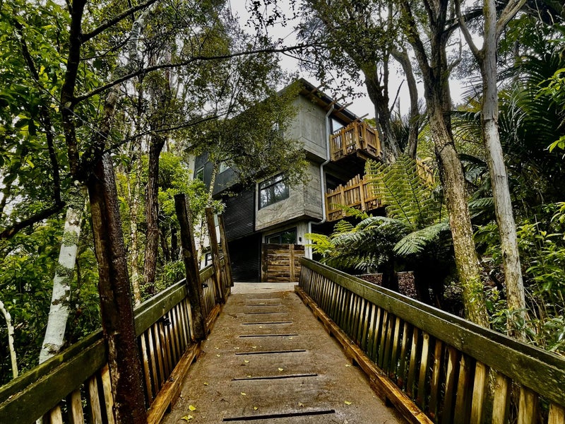 51A Rimutaka Place, Titirangi, Auckland - Carousel 1