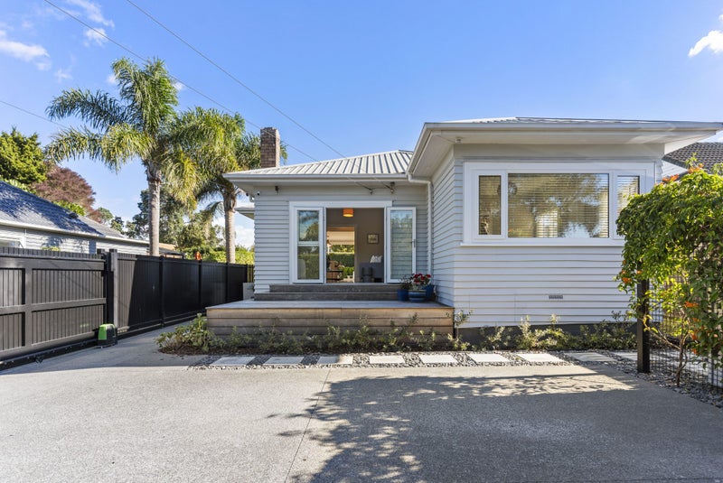 8 Houpara Street, One Tree Hill, Auckland - Carousel 28