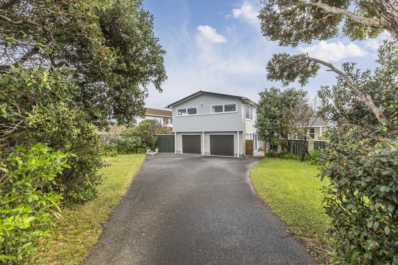 11 Madison Place, Miramar, Wellington - Carousel 1