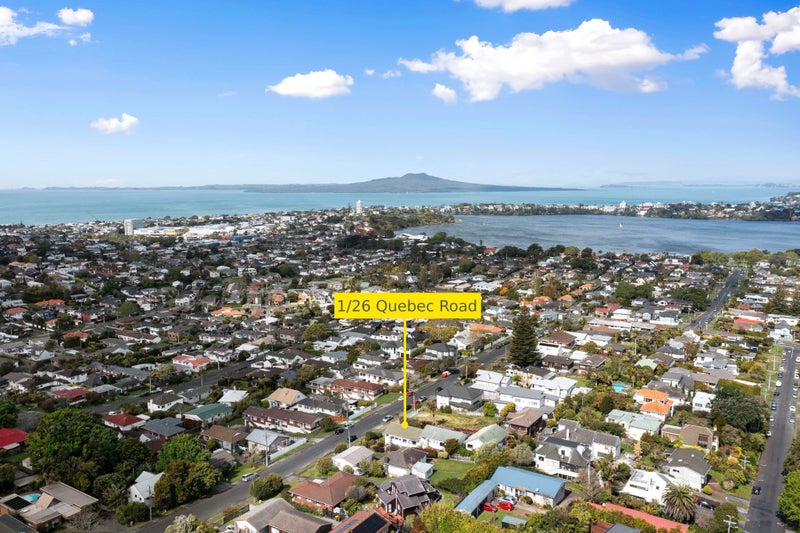 1/26 Quebec Road, Milford, Auckland - Carousel 12