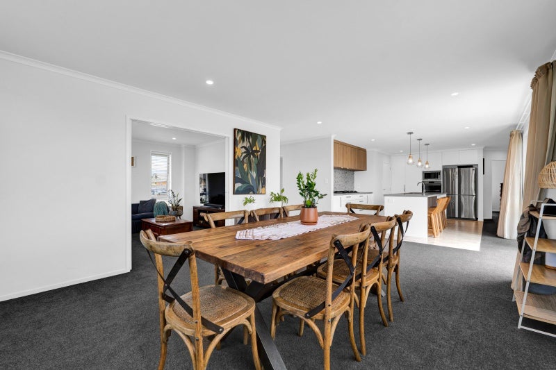 11 Atutahi Street, Hurdon, New Plymouth - Carousel 2