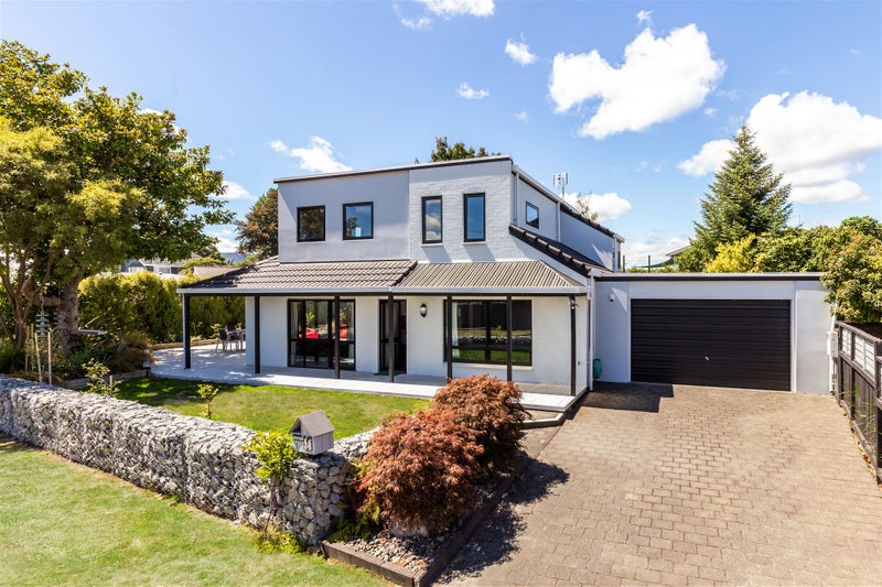 36 Aubrey Crescent, Rainbow Point, Taupo - Carousel 1