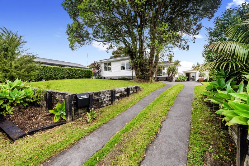 13 Taioma Crescent, Te Atatu Peninsula, Auckland - Carousel 2