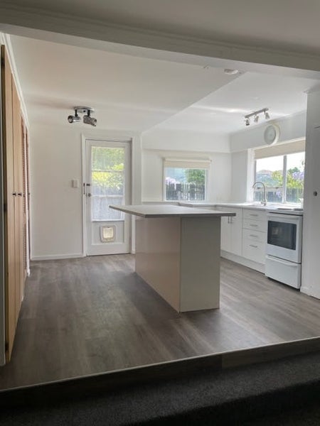 100 Stewart Drive, Newlands, Wellington - Carousel 1