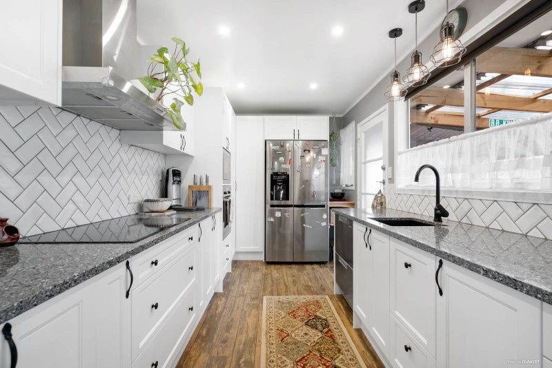 1/7 Arden Court, Clover Park, Auckland - Carousel 2