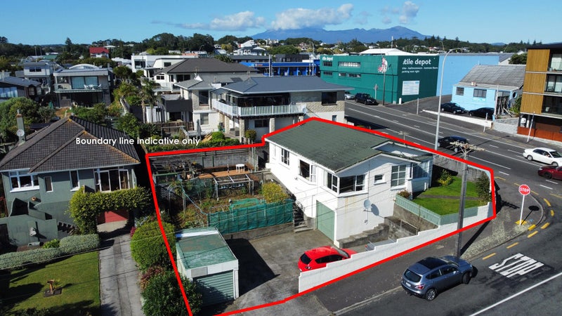 13 Hobson Street, New Plymouth, New Plymouth - Carousel 2