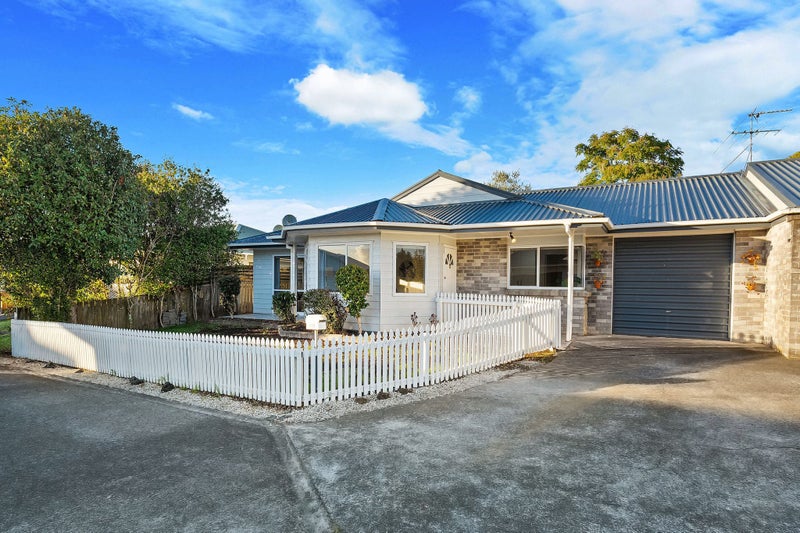 299B Glengarry Road, Glen Eden, Auckland - Carousel 1