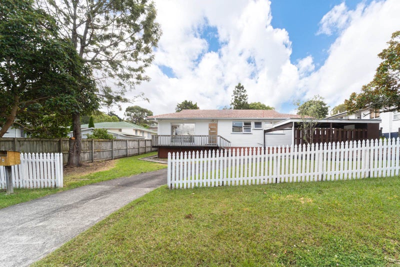 4 Datura Place, Sunnynook, Auckland - Carousel 1