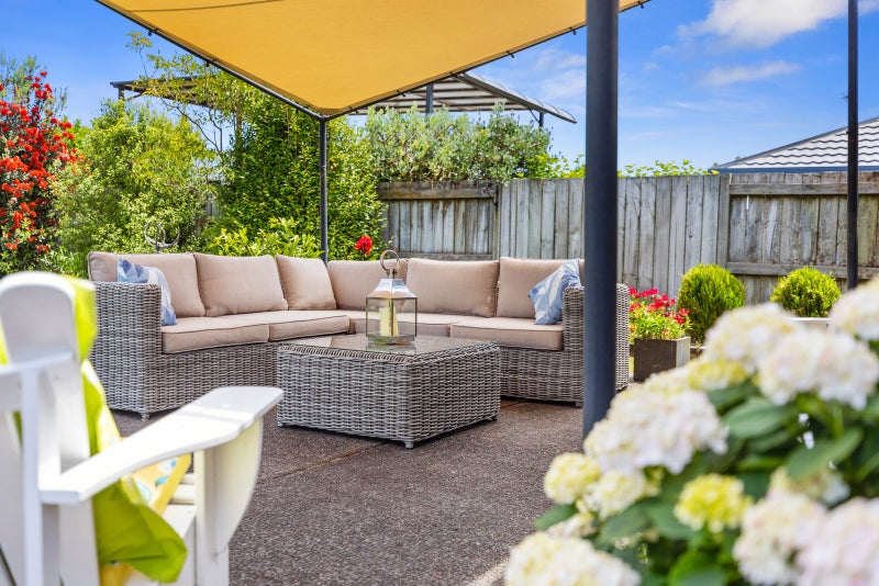 28 Tomika Crescent, Papamoa Beach, Papamoa - Carousel 1