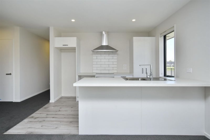 2 Antill Street, Woodend, Woodend - Carousel 2