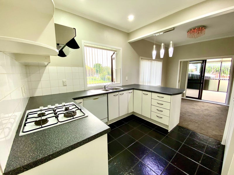 181 Rangitoto Road, Papatoetoe, Auckland - Carousel 2