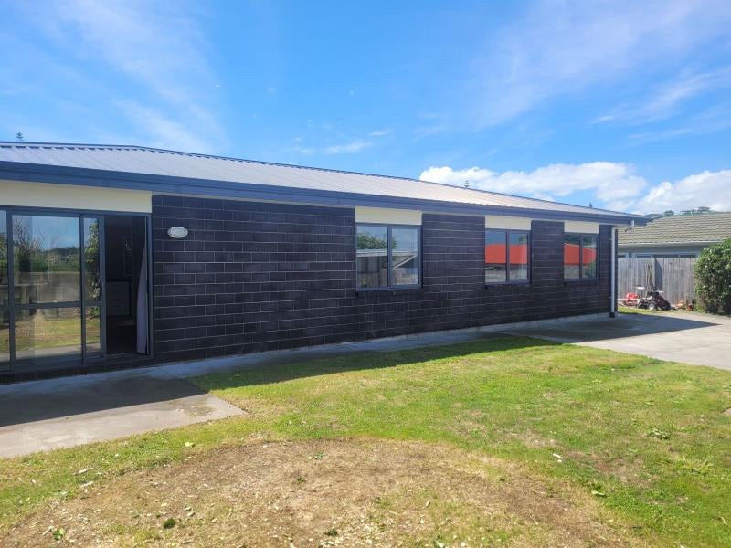 114 Ngamotu Road, Spotswood, New Plymouth - Carousel 9