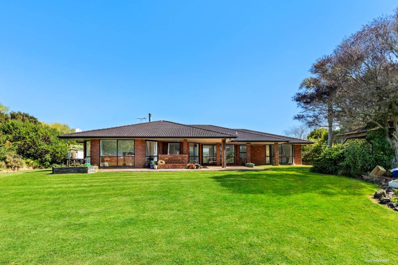 54 Worsnop Way, Albany - Carousel 1