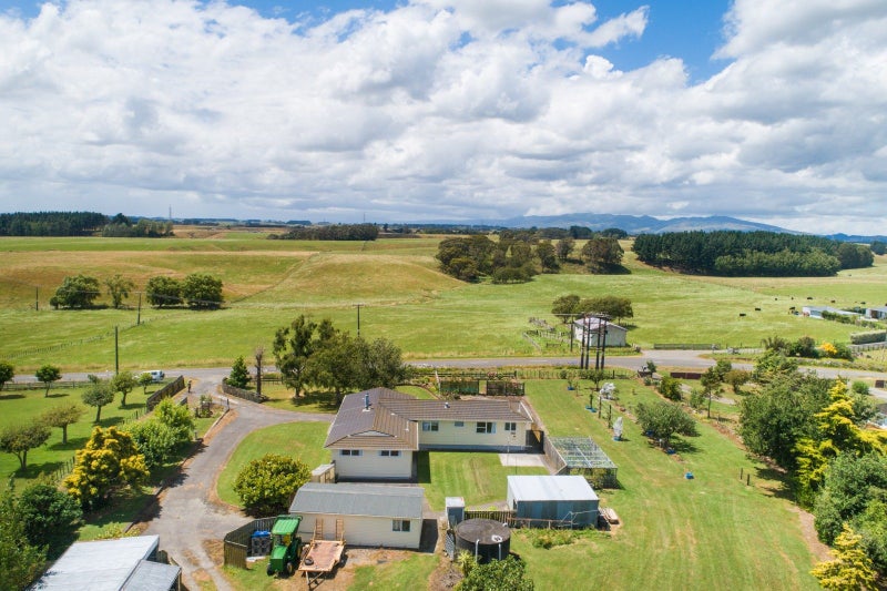 731 Stoney Creek Road, Bunnythorpe, Palmerston North - Carousel 1